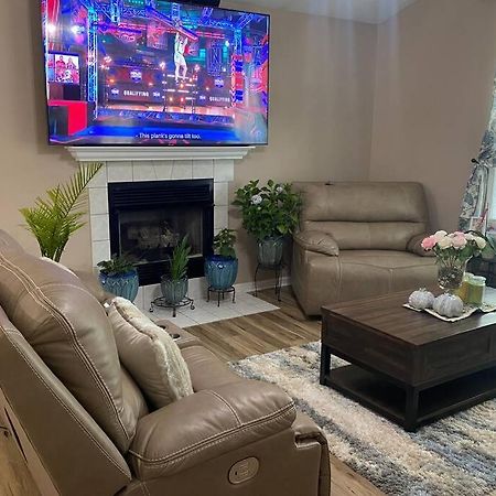 Smart Entire Loft, 3 Bedroom 2 Bath, With 3 Tv コロンビア エクステリア 写真