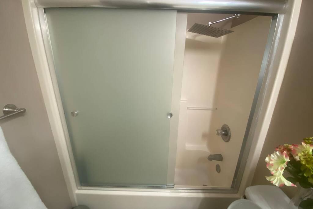 Smart Entire Loft, 3 Bedroom 2 Bath, With 3 Tv コロンビア エクステリア 写真