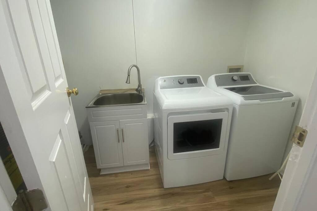 Smart Entire Loft, 3 Bedroom 2 Bath, With 3 Tv コロンビア エクステリア 写真